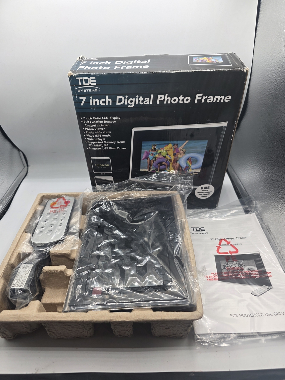 TDE 7-inch Digital Photo Frame - Black